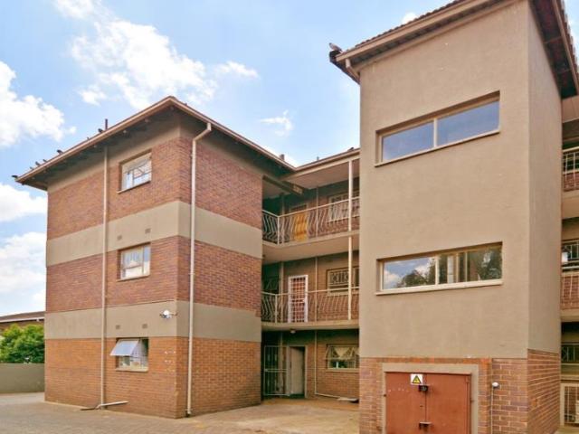 Apartment for sale in Vosloorus, Gauteng