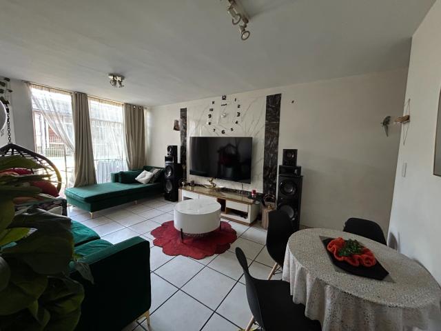 Apartment for sale in Vosloorus, Gauteng