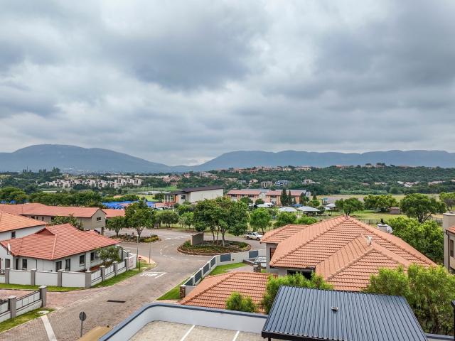 Apartment for sale in Hartbeespoort Dam Nature Reserve, North West