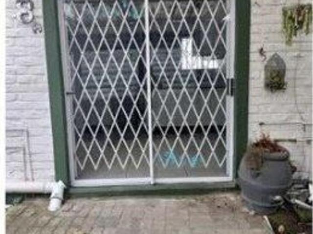 Apartment for rent in Abbotsford, East London