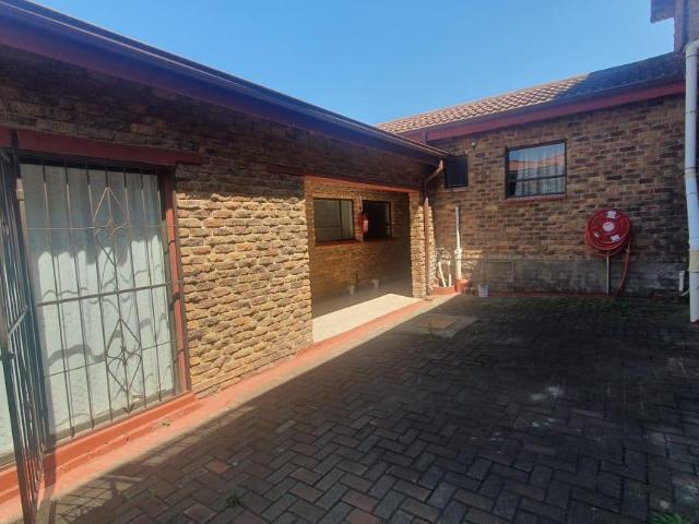 Apartment for rent in Aviary Hill, Newcastle Local Municipality