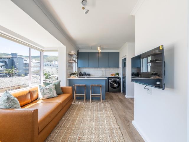 Apartment for rent in Bantry Bay, Cape Town