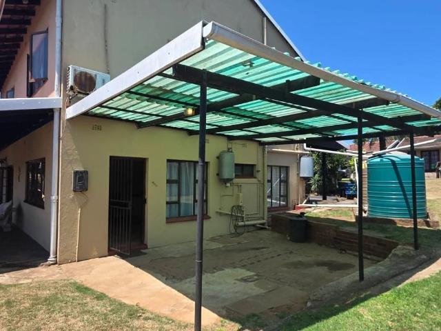 Apartment for rent in Seaview, Kwazulu-natal