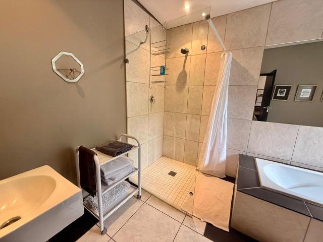 Apartment for rent in Rosebank, Gauteng