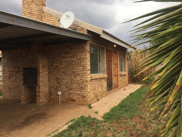 Apartment for rent in Doringkruin, Matlosana Local Municipality