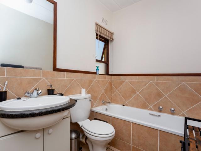 Apartment for rent in Douglasdale, Randburg