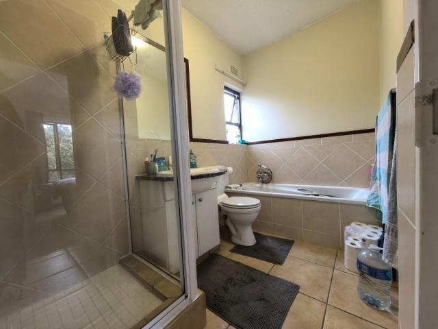 Apartment for rent in Douglasdale, Randburg