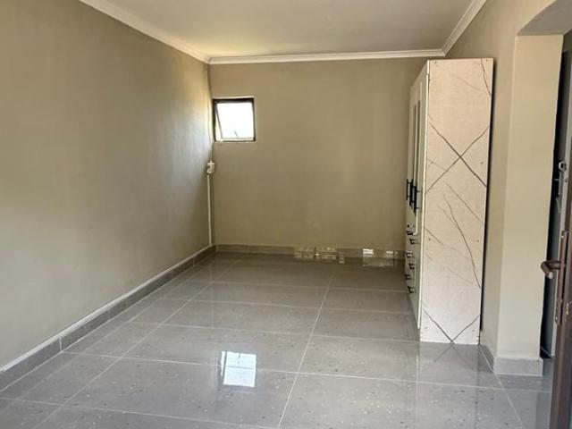 Apartment for rent in Queensburgh, Kwazulu-natal
