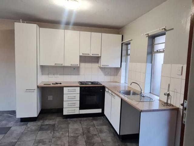 Apartment for rent in Waterkloof, Gauteng