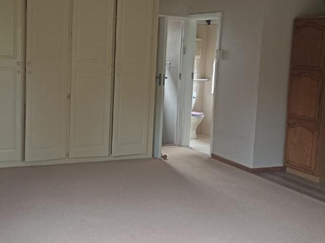 Apartment for rent in Hillcrest, Kwazulu-natal