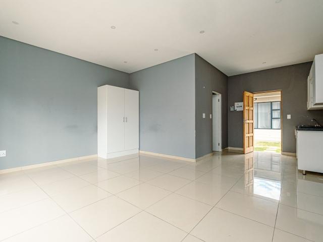 Apartment for rent in Nooitgedacht, Gauteng