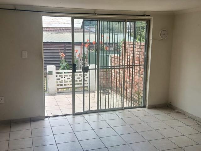 Apartment for rent in Nooitgedacht, Gauteng