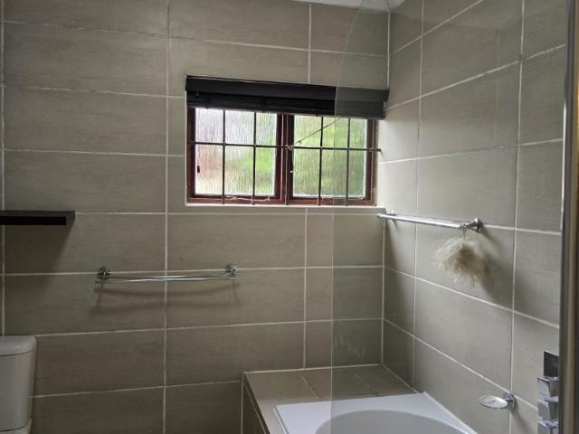 Apartment for rent in Kloof, Kwazulu-natal
