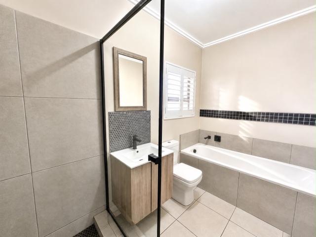 Apartment for rent in Paulshof, Randburg