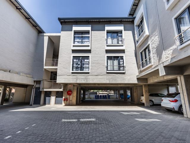 Apartment for rent in Waterkloof, Gauteng
