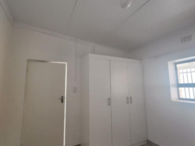 Apartment for rent in Panorama, Western Cape