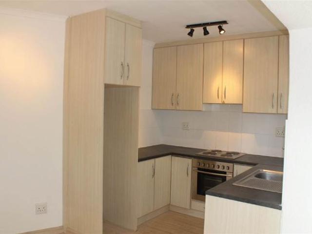 Apartment for rent in Sea Point, Cape Town