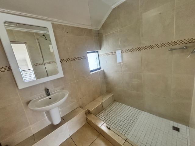 Apartment for rent in Princess Grant, Kwazulu-natal