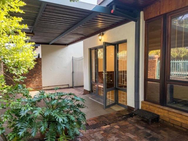 Apartment for rent in Sinoville, Pretoria