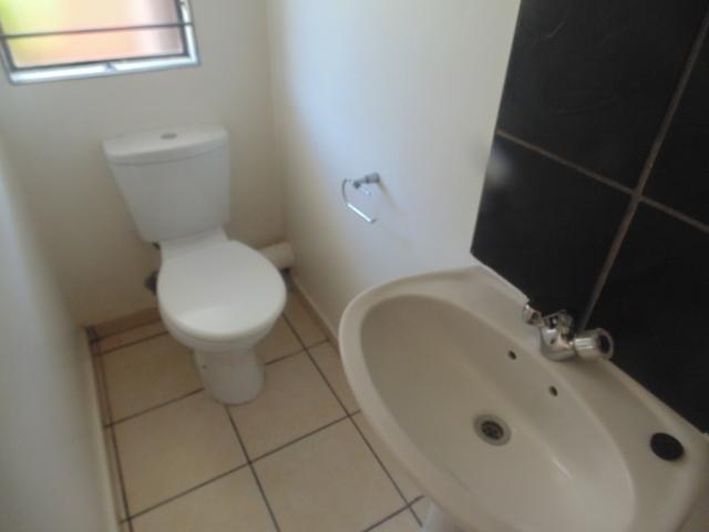 Apartment for rent in Nooitgedacht, Gauteng