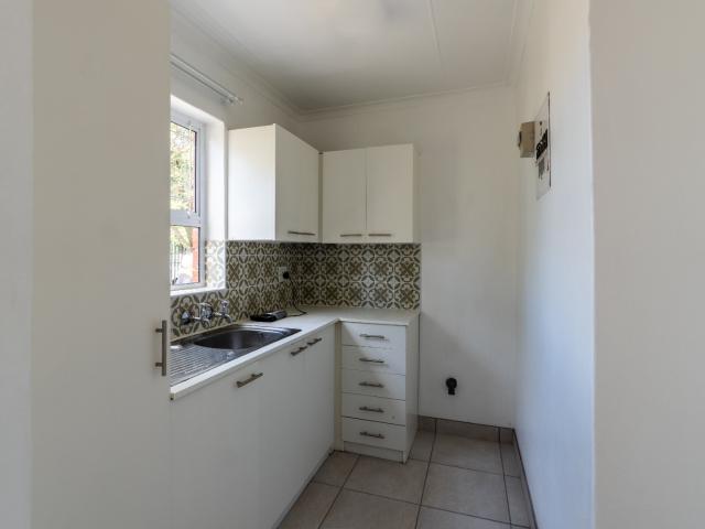 Apartment for rent in Baardskeerdersbos, Western Cape