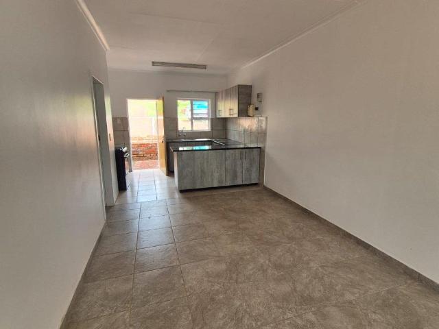 Apartment for rent in Wilkoppies, Matlosana Local Municipality