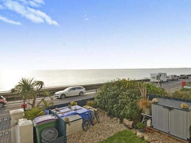 Apartment for sale in Golden Valley, Folkestone