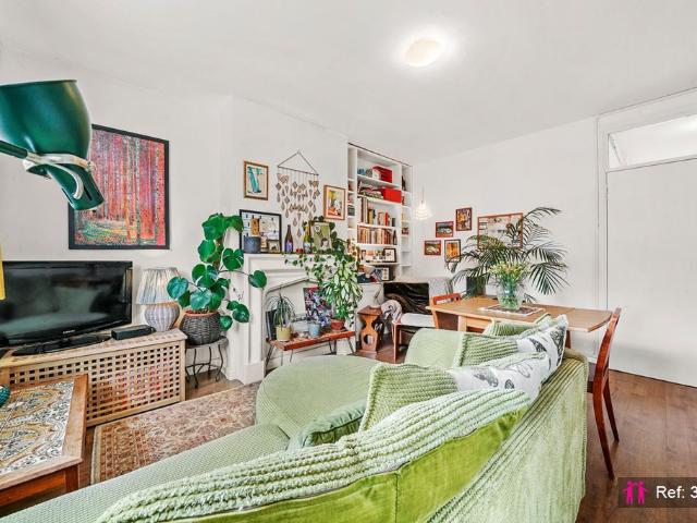 Apartment for rent in London Borough of Lewisham, Lower Sydenham