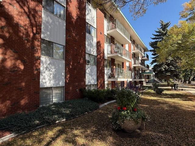 Apartment for rent in Wedgewood, Alberta