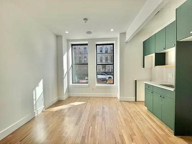 Apartment for rent in Arverne, New York