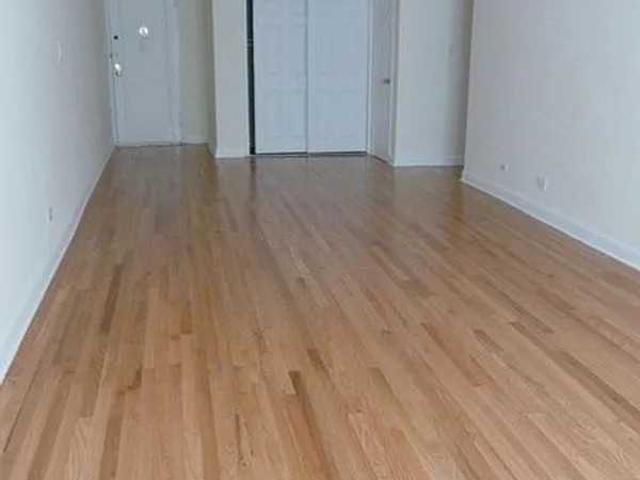 Apartment for rent in Arverne, New York