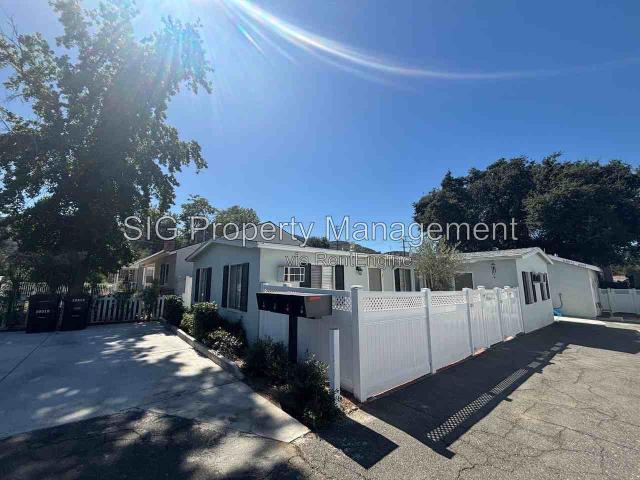 Apartment for rent in Sunland, Los Angeles