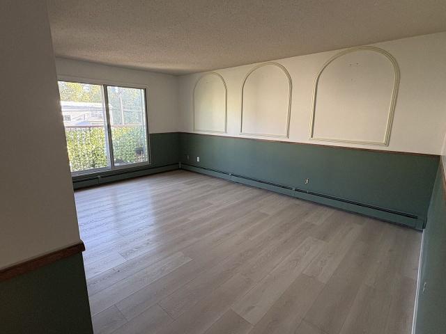 Apartment for rent in Wedgewood, Alberta