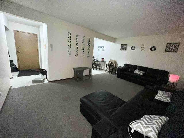 Apartment for rent in Wedgewood, Alberta