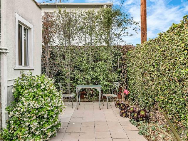 Apartment for rent in Culver City, California