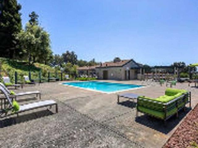 Apartment for rent in Solano, California