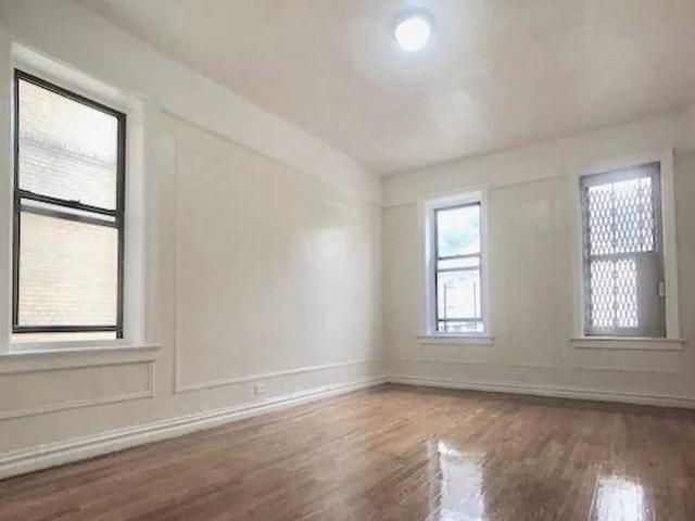Apartment for rent in Arverne, New York