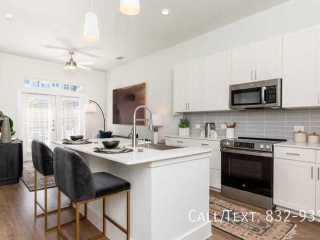 Apartment for rent in Meadows Place, Fort Bend County