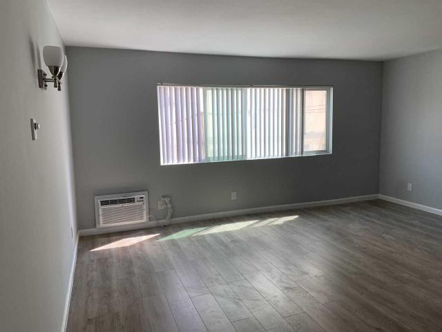 Apartment for rent in Canoga Park, California