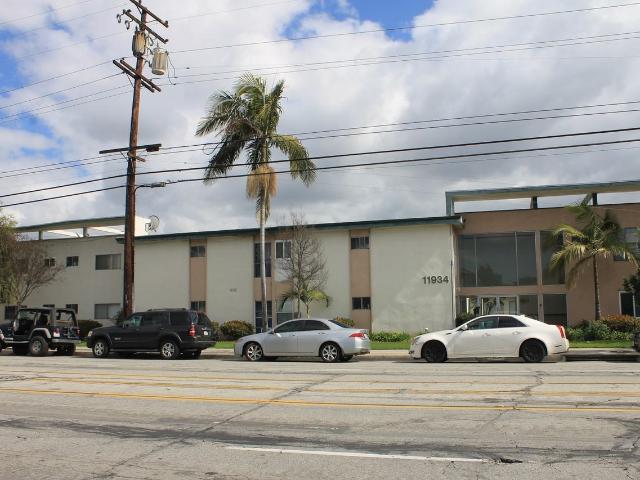 Apartment for rent in Downey, California
