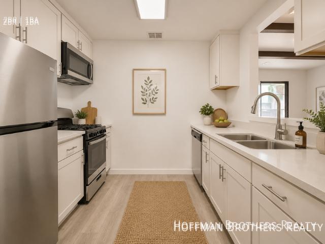 Apartment for rent in Canoga Park, California