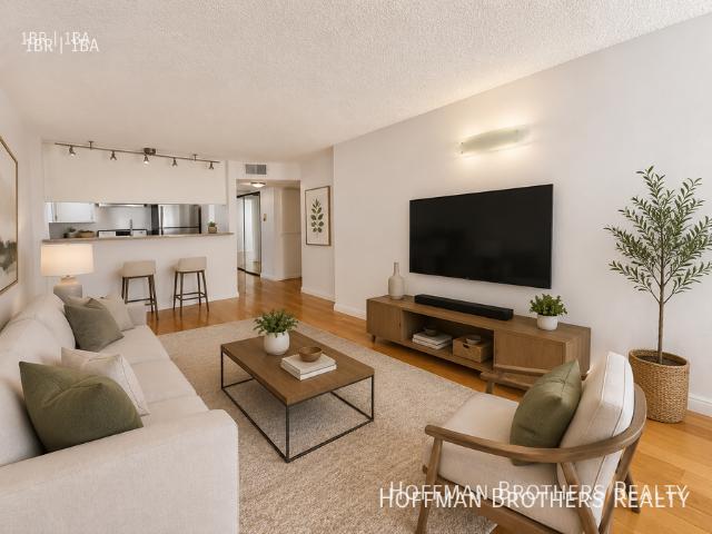 Apartment for rent in Canoga Park, California
