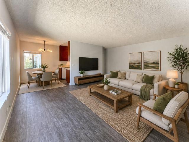 Apartment for rent in Canoga Park, California