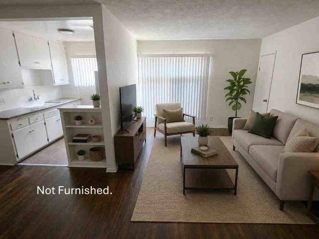 Apartment for rent in Canoga Park, California