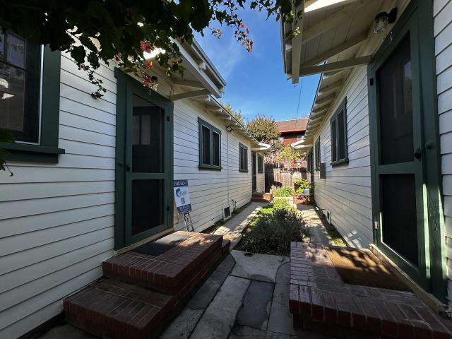 Apartment for rent in Santa Monica, California