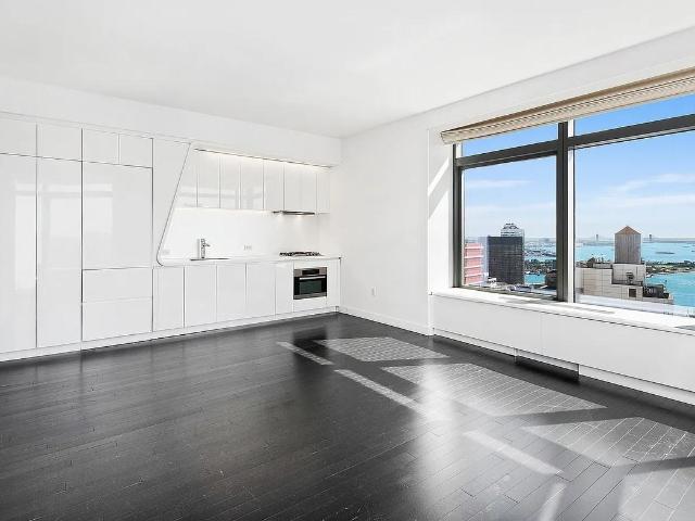 Apartment for rent in Arverne, New York