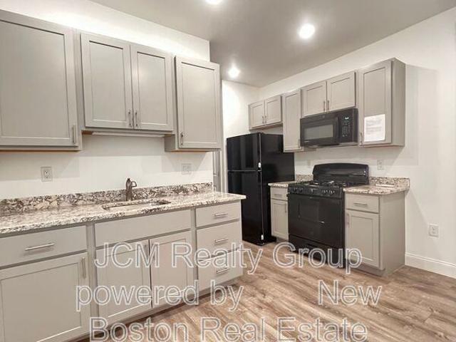 Apartment for rent in Chelsea, Suffolk County