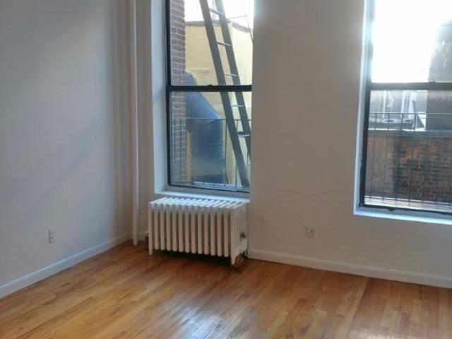 Apartment for rent in Arverne, New York