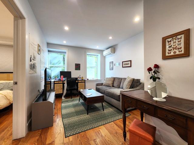 Apartment for rent in Arverne, New York