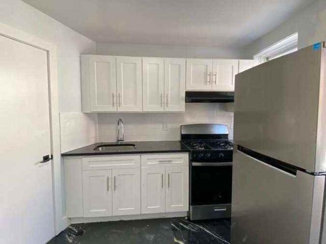 Apartment for rent in Glenwood, New York